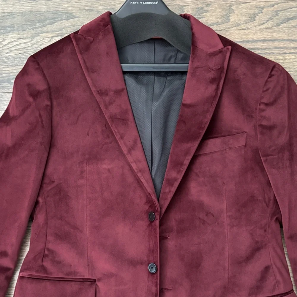 Burgundy Velvet Notch Lapel Sport Coat Blazer